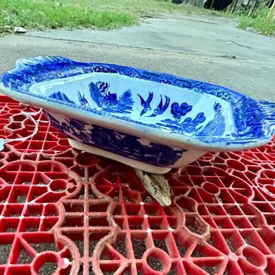 Blue willow china 1)