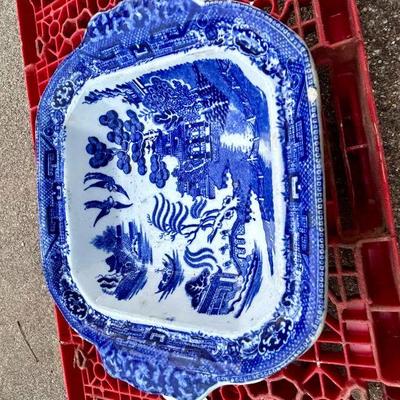 Blue willow china 2)