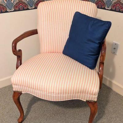 Arm chair - pretty pattern! 