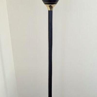 Colonial style floor lamp