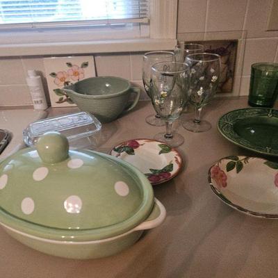 Dishes and glassware 