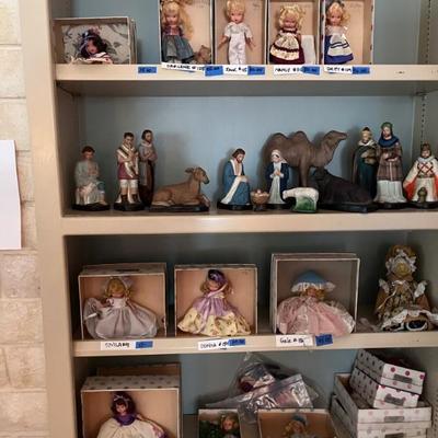 STORYBOOK DOLLS