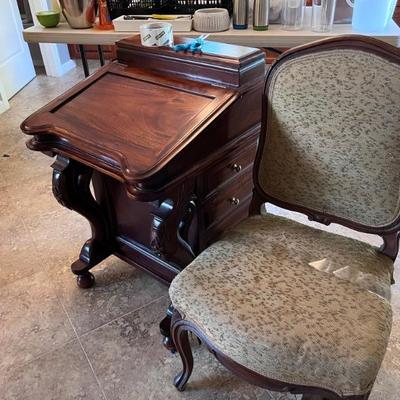 SMALL DESK