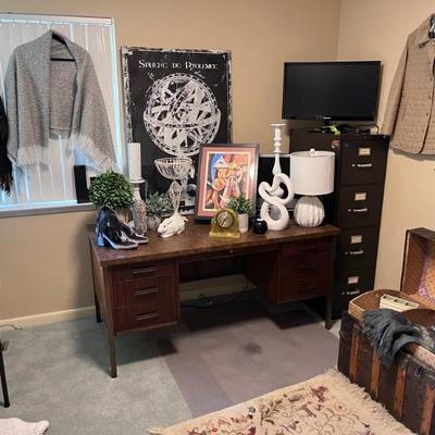DECOR GALORE