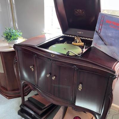 VICTROLA