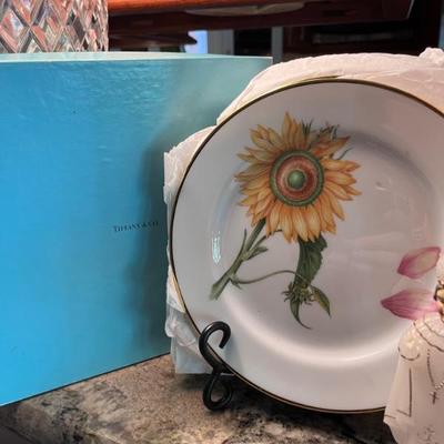 TIFFANY SET OF PLATES