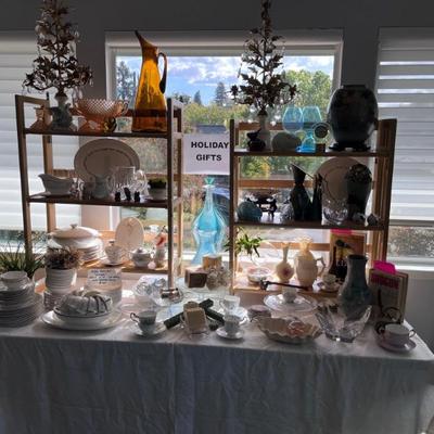 COLLECTABLES
DECOR
