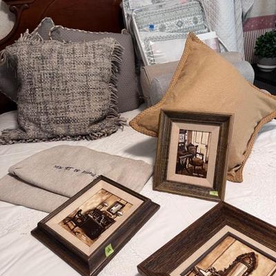 DECOR PILLOWS
VINTAGE -LIKE FRAMES