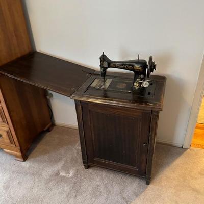 Antique Domestic Sewing Machine with cabinet 