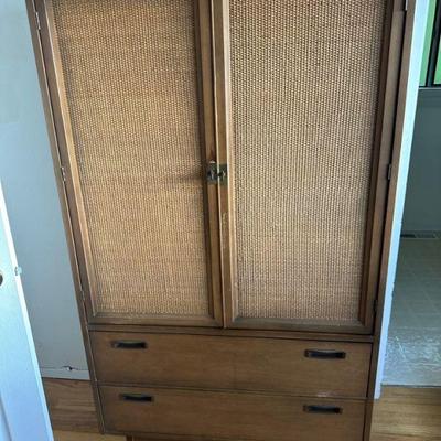 MCM armoire