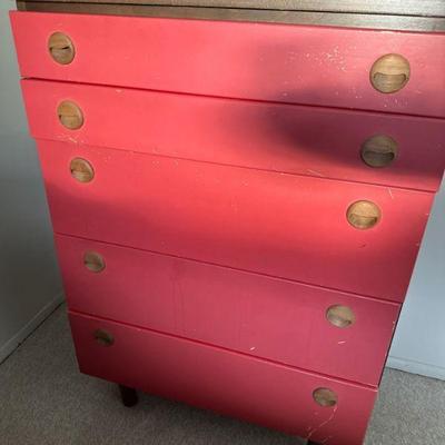 Dresser