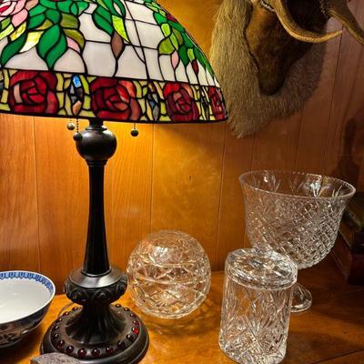 Tiffany style stained glass 3 bulb lamp