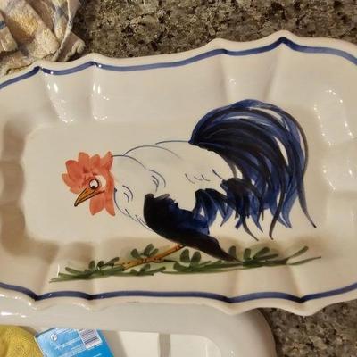 Rooster serving dishes
