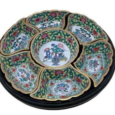 Chinese Famille Rose Serving Dish