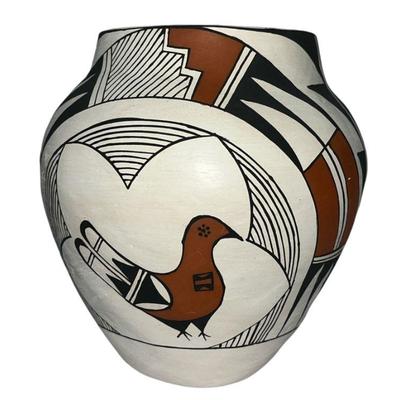 Sale Photo Thumbnail #256: Native American Acoma Polychrome Vase