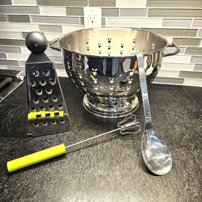 Fun Giant Stainless Steel Colander - 3-Sided Cheese Grater - Shallow Stainless Basting Spoon - Auto Wisk