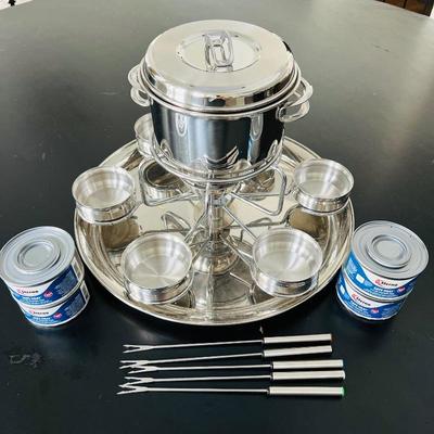 Stainless Steel Fondue Set with Recipe Booklet.