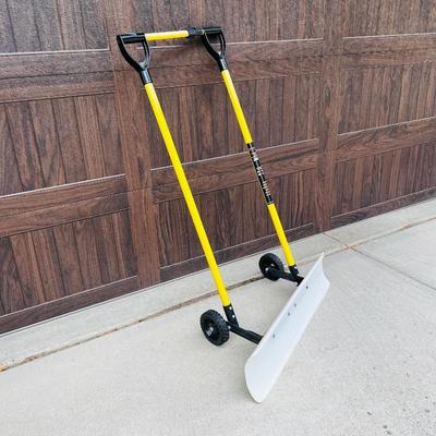 The snow plow shovel 