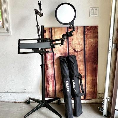 Vlog Tripod Kit and Background 