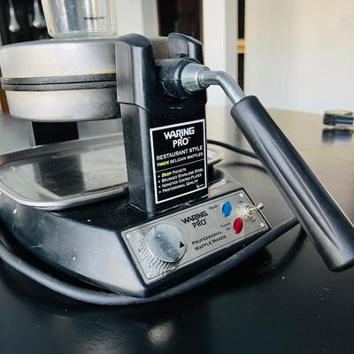  Waring Pro Professional Waffle Maker - Restaurant Style Thick Belgian Waffles