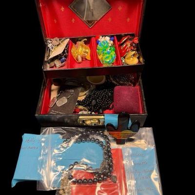 LYZE222 Little Jewelry Box, Lots Of Treasures	The box measures approximately 7.5 x 5 x 3 inches. signed cactus brooch pin.
