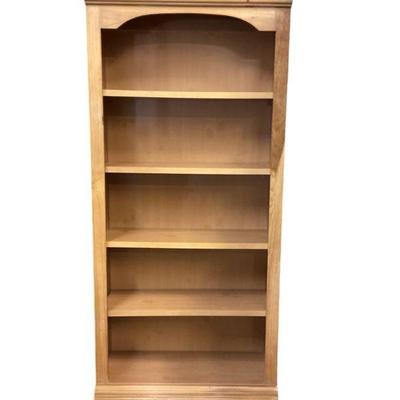 LUGR541 Quality Wooden Bookshelf (#1)	Sturdy, warm honey colored book shelf with solid 1 inch thick shelves. Top & center shelves are...