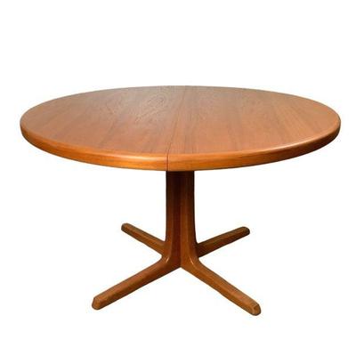 MANA219 Danish Dining Table Designed By Oluf Th Larsen	Oval dining table with 2 leafs. Does have a very small nick on top. Beautiful rich...