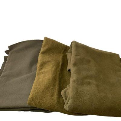 MANA304 WWII Era Wool Army Blanket Trio	Blankets measure approximately 78" Long x 116" Wide.  
