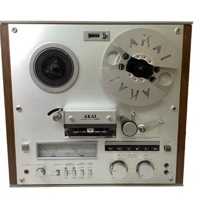 MANA305 AKAI Reel To Reel Model GX-255	Serial No.  51280-52070.  Unit light comes on but unable to test without reels.
