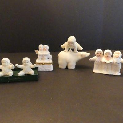 Vintage Dept 56 Pair of Clip-On Ornaments #79766, "Over the Top" #69004, Unmarked Carolers & Trinket Box