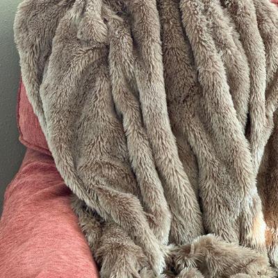 Soft throw