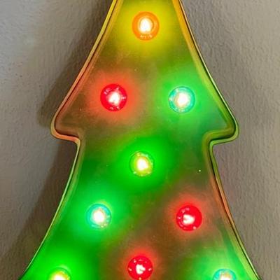 Metal Light Up Christmas Tree Wall Hanging Works