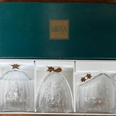 Mikasa Golden Stars Frosted Crystal 3 Piece Nativity Set With Box