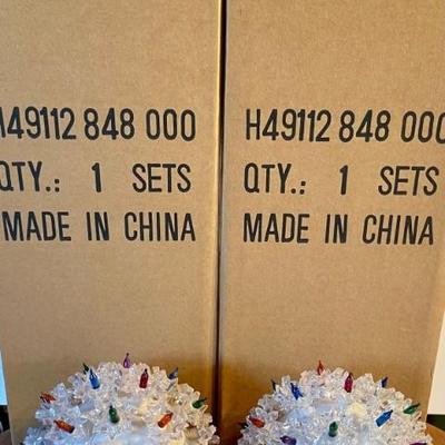 (8) Indoor/ Outdoor Light Up Christmas Ball Ornaments - (6) New In Box