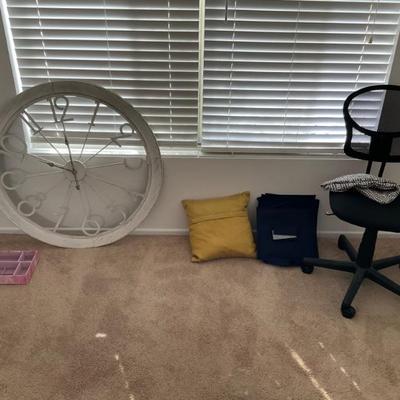 OFFICE CHAIR SOLD (SE)