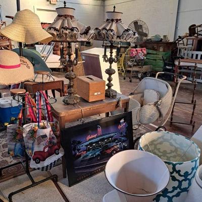 Estate sale photo