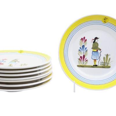 8 HENRIOT QUIMPER FAIENCE HAND PAINTED PLATES