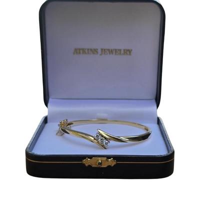 14k YELLOW GOLD DIAMOND BANGLE BRACELET