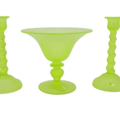 VINTAGE TIFFIN VASELINE 3 PC CONSOLE SET