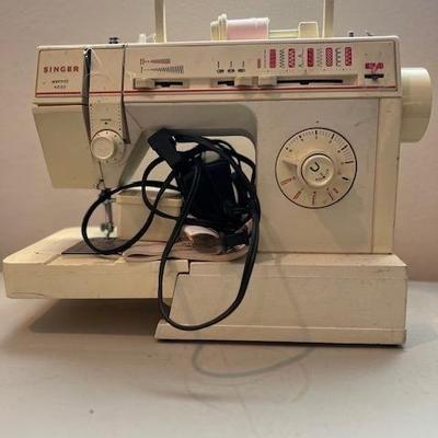 Singer sewing machine vintage