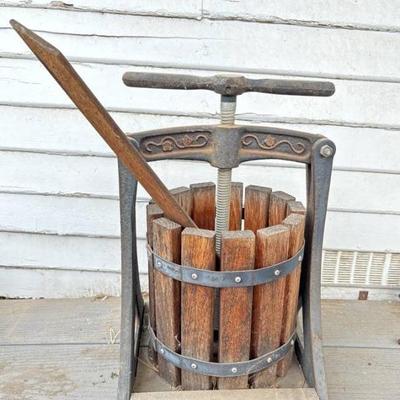 Estate sale photo