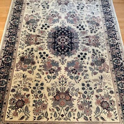 Woll Rug Hand Knotted