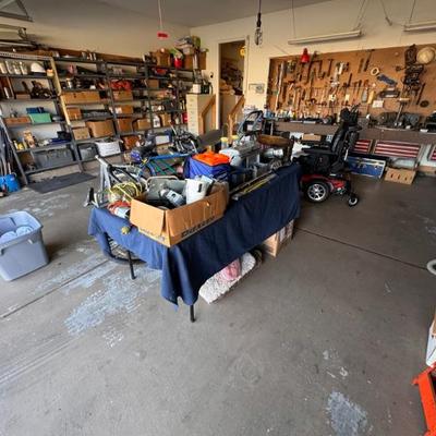 Estate sale photo