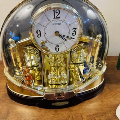 SEIKO CHRISTMAS CLOCK