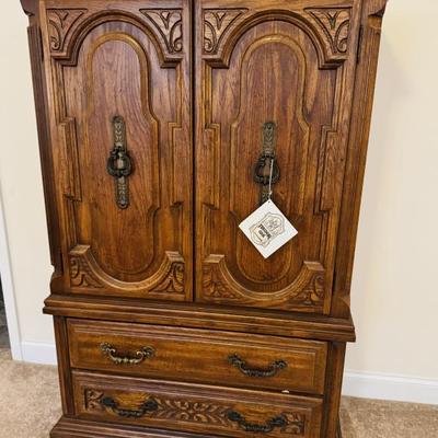 SUMTER CABINET CO. FURNITURE FREEDOM OAK 