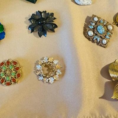 COSTUME JEWELRY