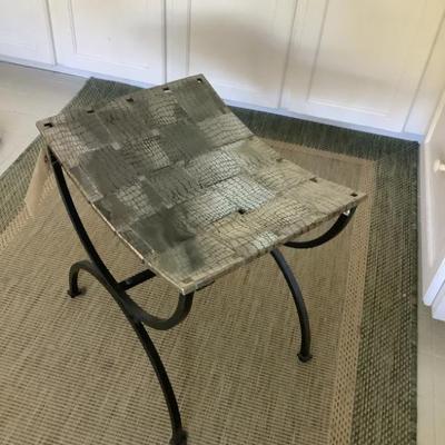$95 metal vanity bench 