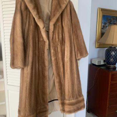 $395 fur coat, size 6/8 mid-calf length