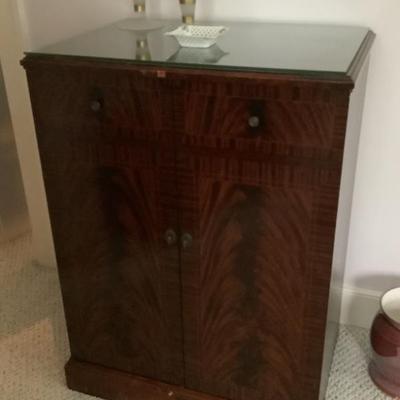 $99 RCA Victor cabinet 36"H 27"L 19"depth