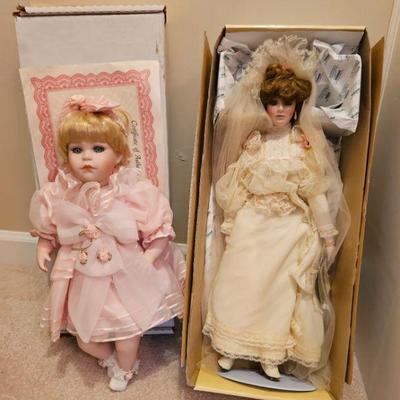 Doll some with certificates of authenticity
